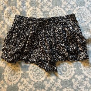 Forever 21 High Waist Black and White Women's Shorts